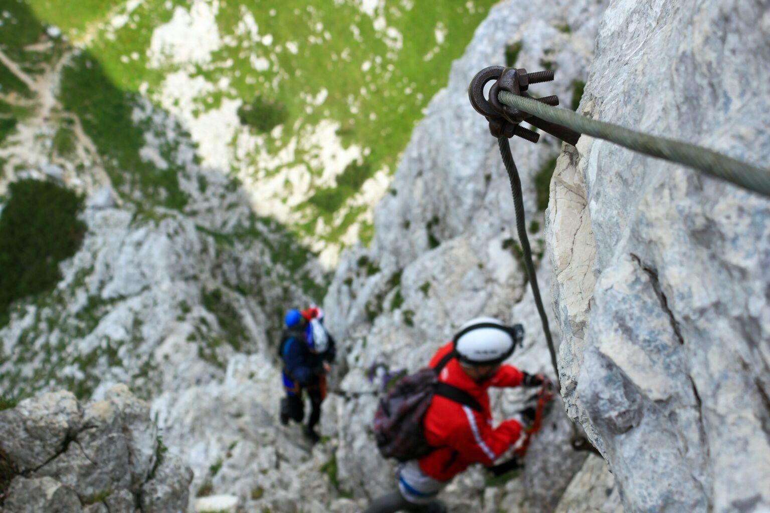 Bergsteiger am Klettersteig